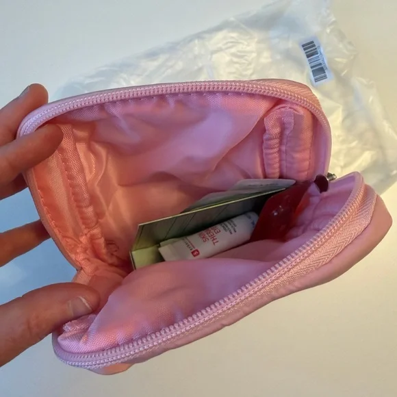 Erborian “Winter Survival Kit” Pink Cosmetic Bag with Skincare Samples - Picture 7 of 8